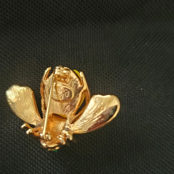 Joan Rivers Brooch - Picture 6 of 6